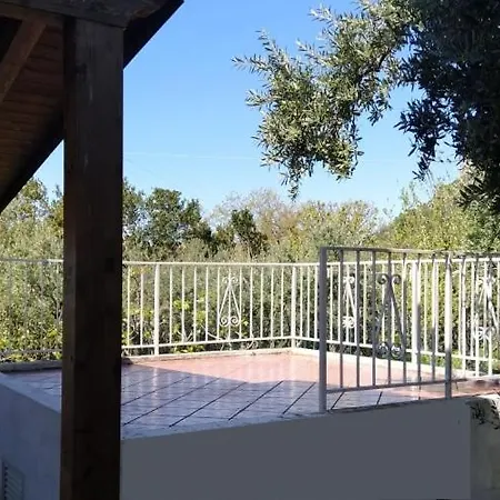 Casa Indipendente A * マラテーア
